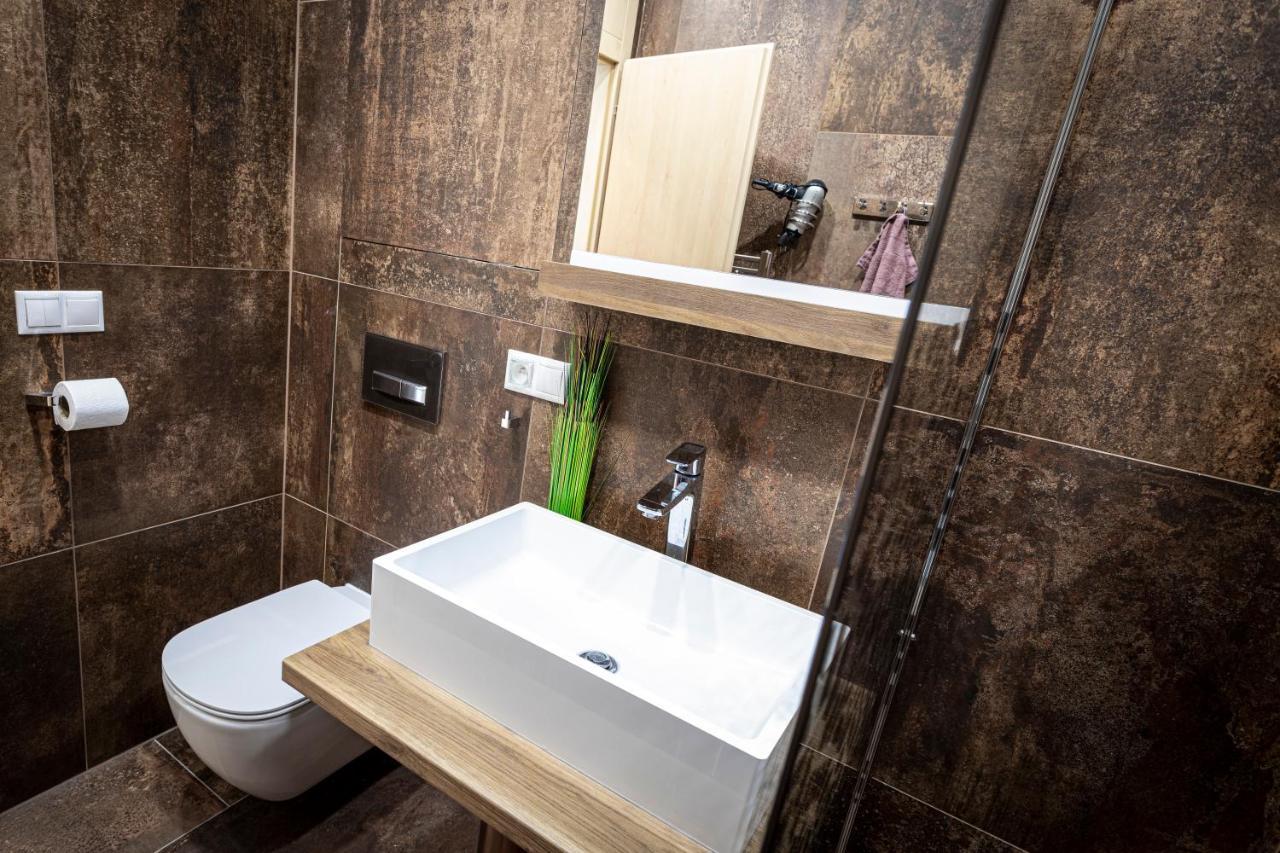 Moderny Apartman Swen S 2 Terasami Tatranska Lomnica Luaran gambar